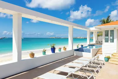 Image de Villa Impala, 5 bedroom villa beachfront in Simpson Bay, Sint Maarten