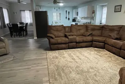 Image de Cozy 3-bedroom cabin near Cadillac. Access to all seasonal outside activities.