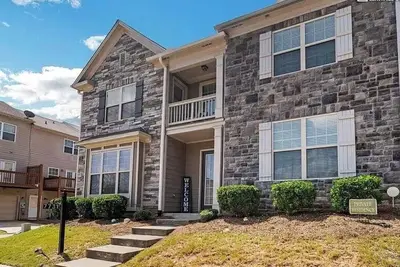 Image de Modern 3-bedroom townhome minutes away from Atlanta International Airport