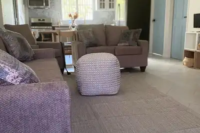 Image de Couva home that is central to all amenities, spacious, private and secure