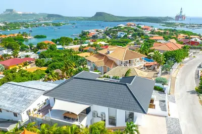 Image de Luxurious new apartment with swimming pool, close to the Spanish Water and Jan Thiel