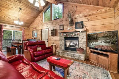 Image de Book Today for Summer Stays! Private Hot Tub! 20 Minutes to Dollywood and Gatlinburg! Grill!