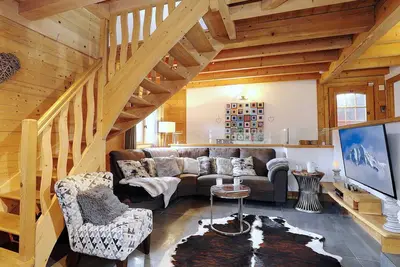 Image de Chalet familial à Bozel, 4 chambres, parking, proche Courchevel et Pralognan