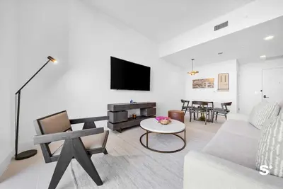 Image de Luxury 1-Bd with Breathtaking Downtown Views