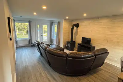 Image de Cozy Chalet near all ski hills and lakes