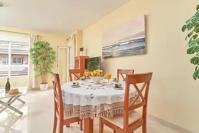 Image de 2 Bedroom Modern Apartment, Central Nerja