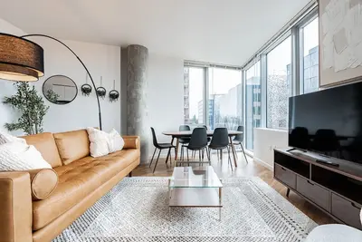 Image de 2br | Pool, Gym & Rooftop | Bellevue | Sophari A