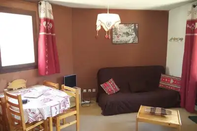 Image de À 10m des pistes de ski, 4ème étage, balcon, télévision, casier à ski, 20m², Les Orres