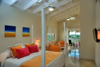Image de Beautiful Tropical Seaside Oasis. Perfect home away from home.