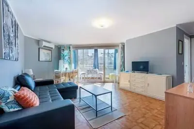 Image de *Spacious apartment w/Pool. 3 min from the Beach*