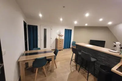 Image de Appartement   pour 4 personnes à 5mn à pied de la gare et du centre-ville!