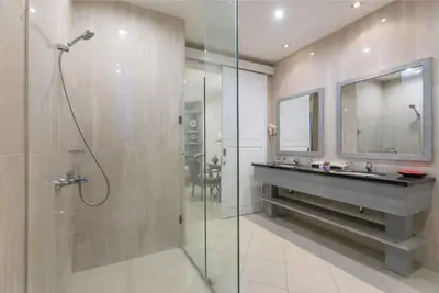 Image de Kl3003 - 3 Bedroom Family Villa2 in Central Kuta\n\n