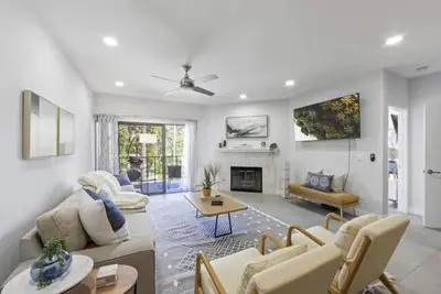 Image de On Orange Ave - With Pool - Across From Park
