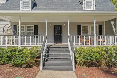 Image de Charming 3-bedroom house in fabulous Acworth with Ac, WiFi - Pet Friendly \n
