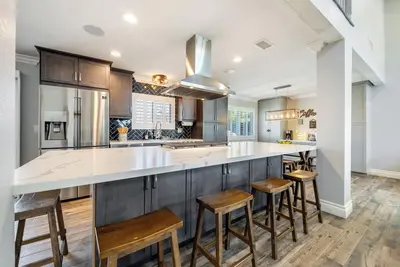 Image de Charming 4-bedroom house 15 Person Heated Spa, Ac and WiFi in Riverside