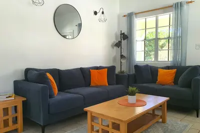 Image de Palm Tree Cottage, with leisure pool, near the Beach