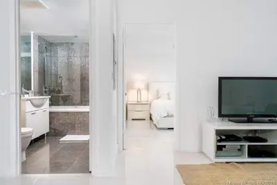 Image de Unique 1br Icon Brickell-Freespa