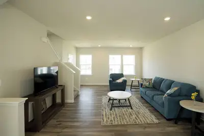 Image de 3 bedrooms. close to Harpers Ferry. peloton bike/workout room. playground