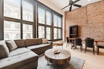 Image de Elegant 3 Bedroom apartment in old port - 302