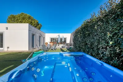 Image de Villa 'L'Atrium' avec piscine privée, Wi-Fi et climatisation