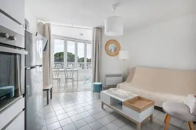 Image de As25421-P2 à 2 pas de la plage avec parking privé