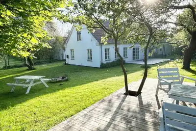 Image de Your charming summer cottage