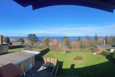 Image de Modern holiday home with sea view in Tejn