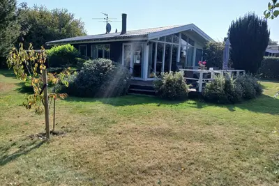 Image de Coastal cottage charm with room for the family