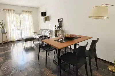 Image de Holy Bivarietal 4-bedroom apartment in enchanting Mendoza with Ac, WiFi