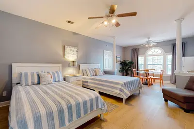 Image de Coastal Suite with golf course view and shared pool access