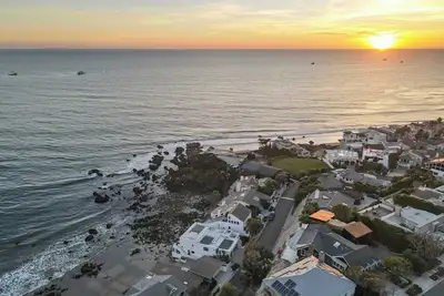 Image de The Getaway Oceanfront Villa in Malibu by Stay Awhile