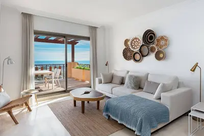 Image de 2-Bedroom Penthouse with Panoramic Scenery