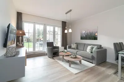 Image de Vacation apartment Strandglück with terrace in the Seepark in Scharbeutz