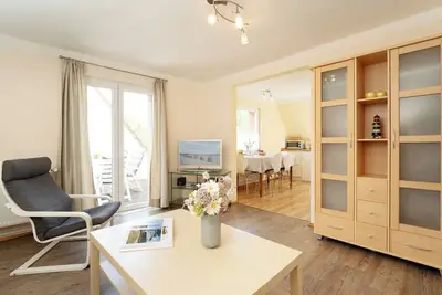 Image de Vacation apartment Sonne und Wind 2 with balcony at Cismarer Straße 32 in Dahme