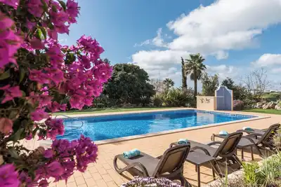 Image de Villa Montemar, a 4 bedroom Self Check-in Villa walking distance to Carvoeiro
