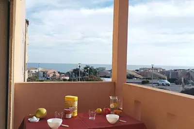 Image de St Pierre la Mer: T2, piscine, parking, 4 pers