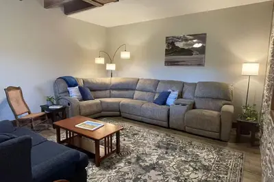 Image de Family stay on a working sheep farm in a peaceful setting