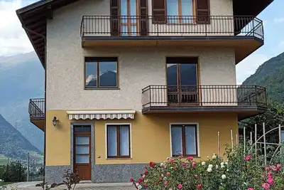 Image de Vacation home \"Orobie\", only 10 minutes from the Bernina red train