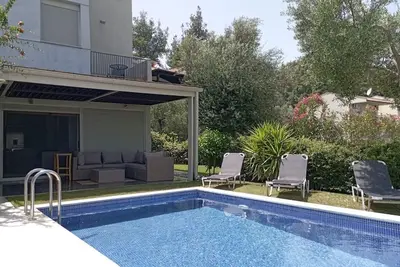 Image de K-Md Pool Villa in Chroussos by Halkidiki Villas \n
