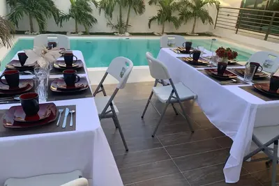 Image de House 2 blocks from the beach for 20 people ready for your meetings.
