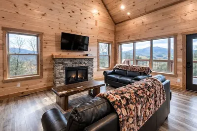 Image de Breathless Views | Private Heated Pool, Hot Tub, Pet Friendly!
