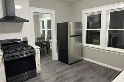 Image de Shaker Ohio contemporary home! \n\n