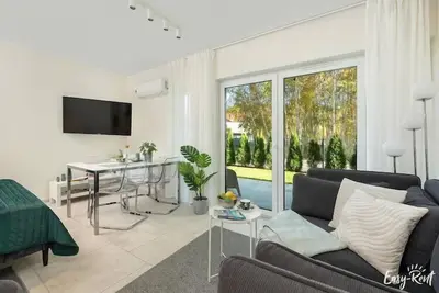 Image de Studio de vacances avec terrasse et jardin