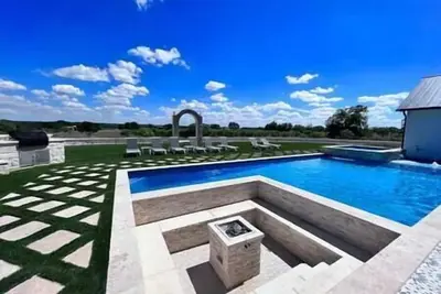 Image de The Retreat and Domes