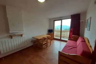 Image de 2ème étage, vue montagne, balcon, télévision, casier à ski, 26m², Valfréjus