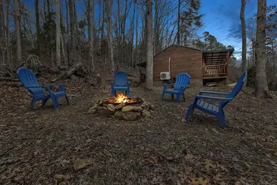 Image de Cozy Mountain Cabin near Red River Gorge, Hollerwood and more! Pet Friendly