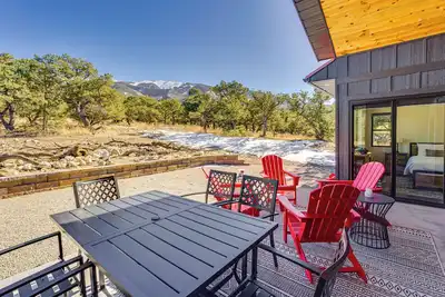 Image de 5 Mi to Great Sand Dunes Np: Mountain Retreat!