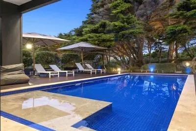 Image de Ohana Luxury Retreat-beach access, heated pool