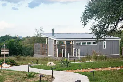 Image de Charming cottage with private pool & hot tub