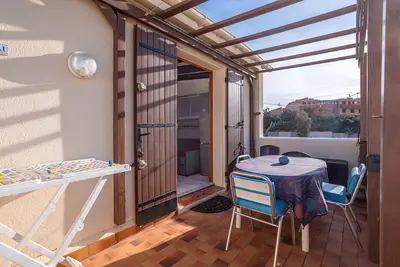 Image de Appartement 'Les Sablons' avec vue sur la montagne, terrasse privée et climatisation